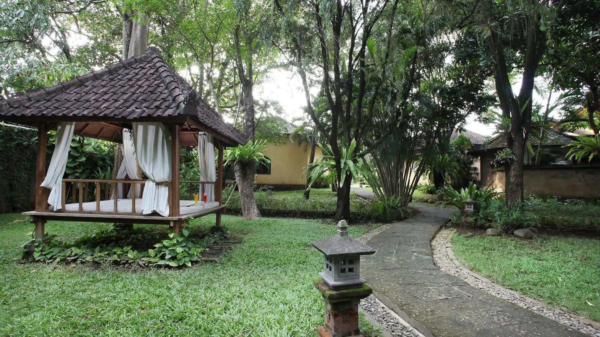 Villa Lalu Seminyak  Indonesia